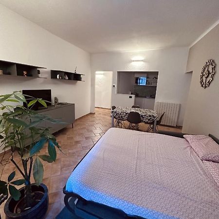 Ferienwohnung La Casa Del Corso Arona Exterior foto