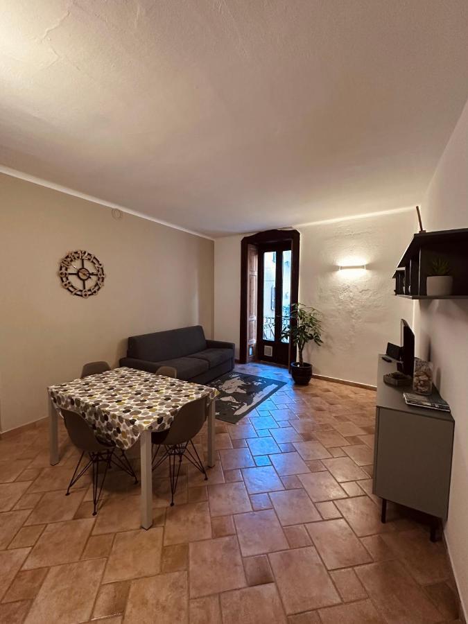Ferienwohnung La Casa Del Corso Arona Exterior foto
