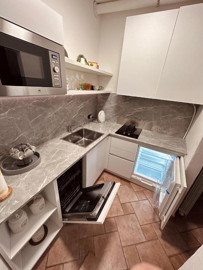 Ferienwohnung La Casa Del Corso Arona Exterior foto